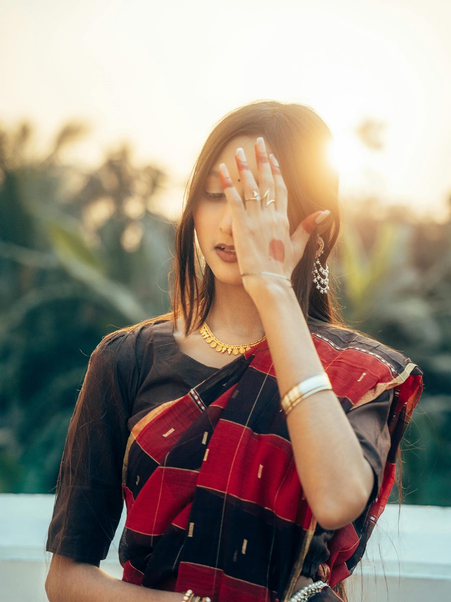 Crimson Noir Handloom Check Saree